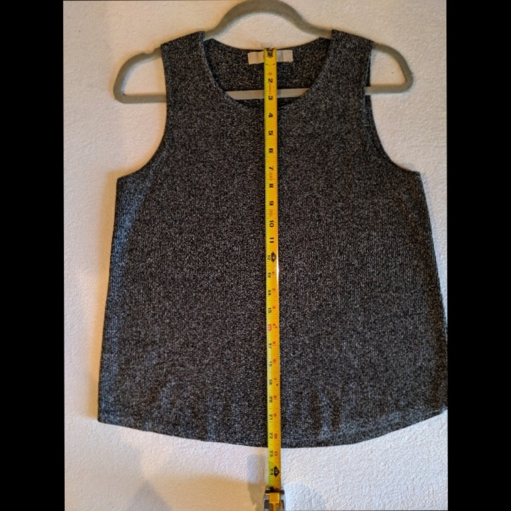 🎀B2GO! Ann Taylor LOFT Sweater Tank Top B&W - Picture 5 of 8
